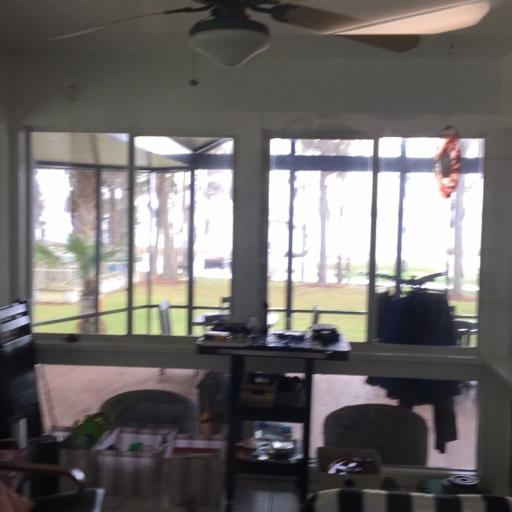 Meet your Posher, Linda